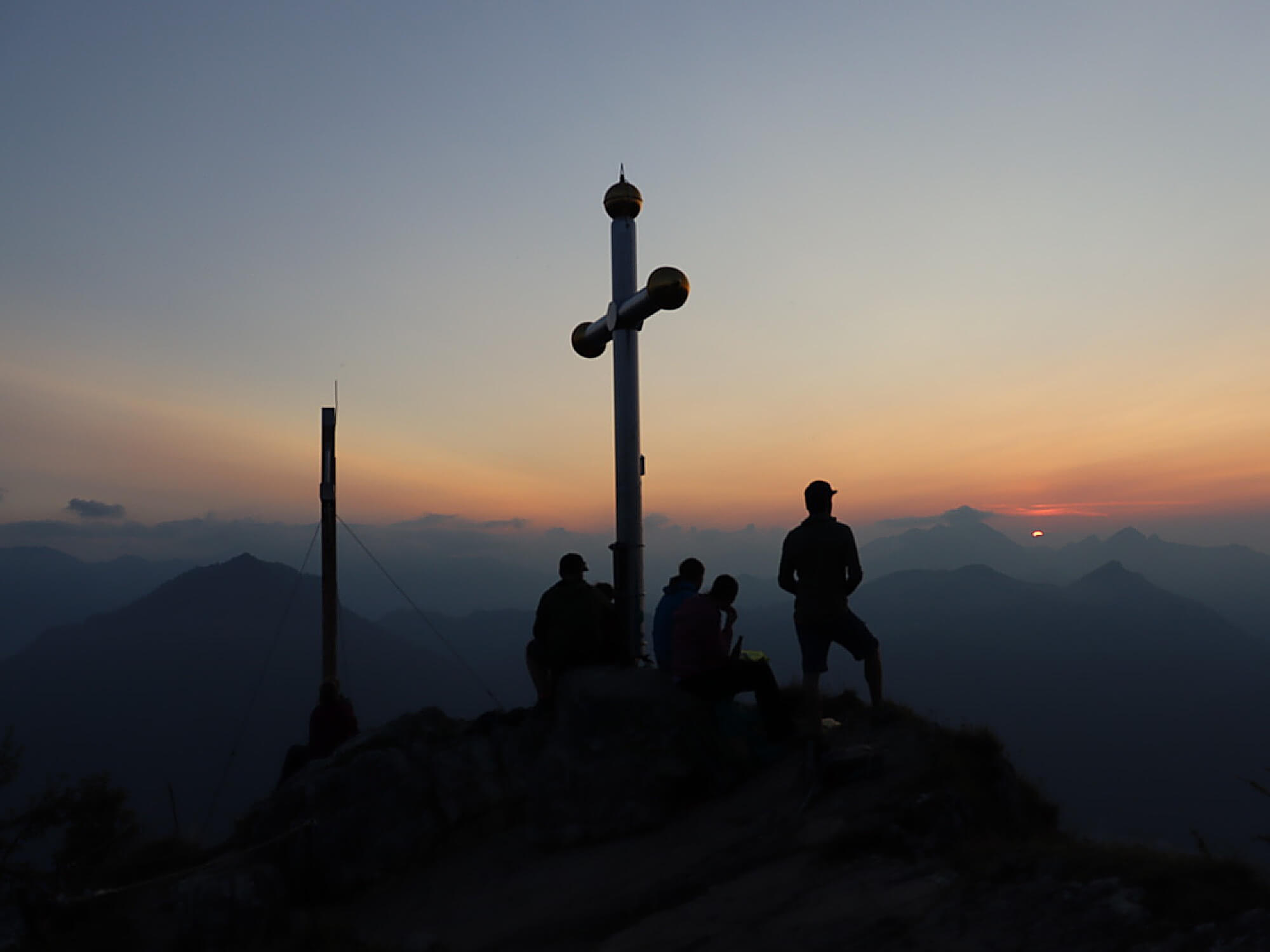 Zum Sonnenuntergang auf den Berg